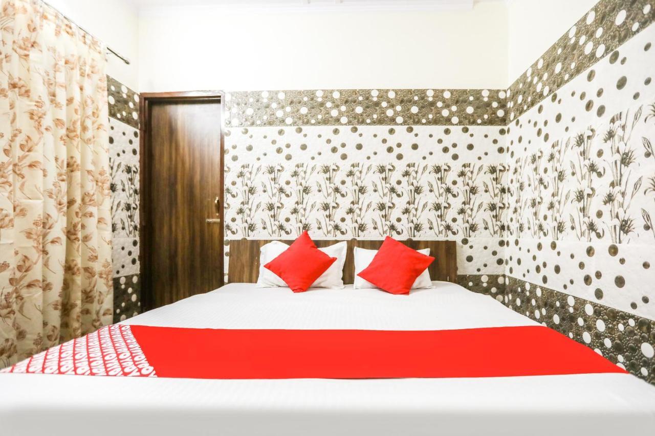 Oyo 71693 Starlight Hotel Gangānagar Exteriör bild